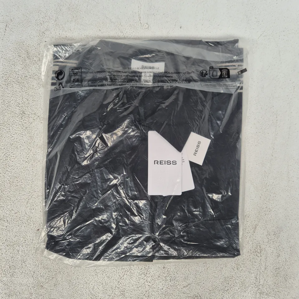 BAGGED REISS CAT-STRIPE COORD SHIRT IN BLACK/IVORY SIZE UK 16