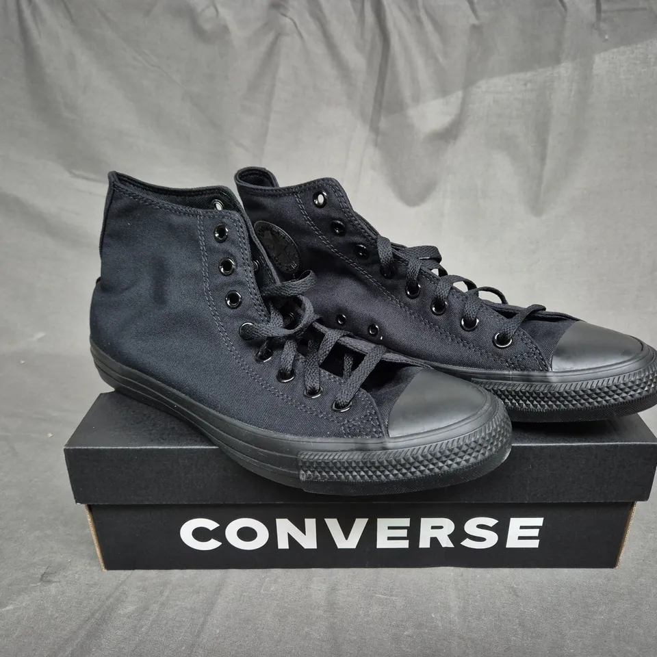 BOXED PAIR OF CONVERSE CHUCK TAYLOR ALL STAR MONOCHROME HIGH-TOP UNISEX SHOE - UK SIZE 9