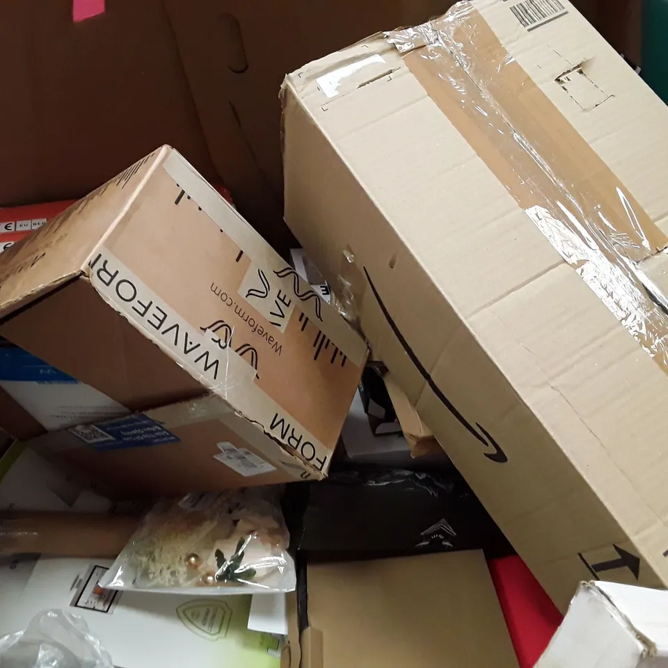 PALLET TO CONTAIN AN ASSORTMENT OF HOUSEHOLD ITEMS TO INCLUDE WALL CLOCKS VINYL PLAYER, EV CHARGERS AND VINYL FLOOR CUTTER ECT
