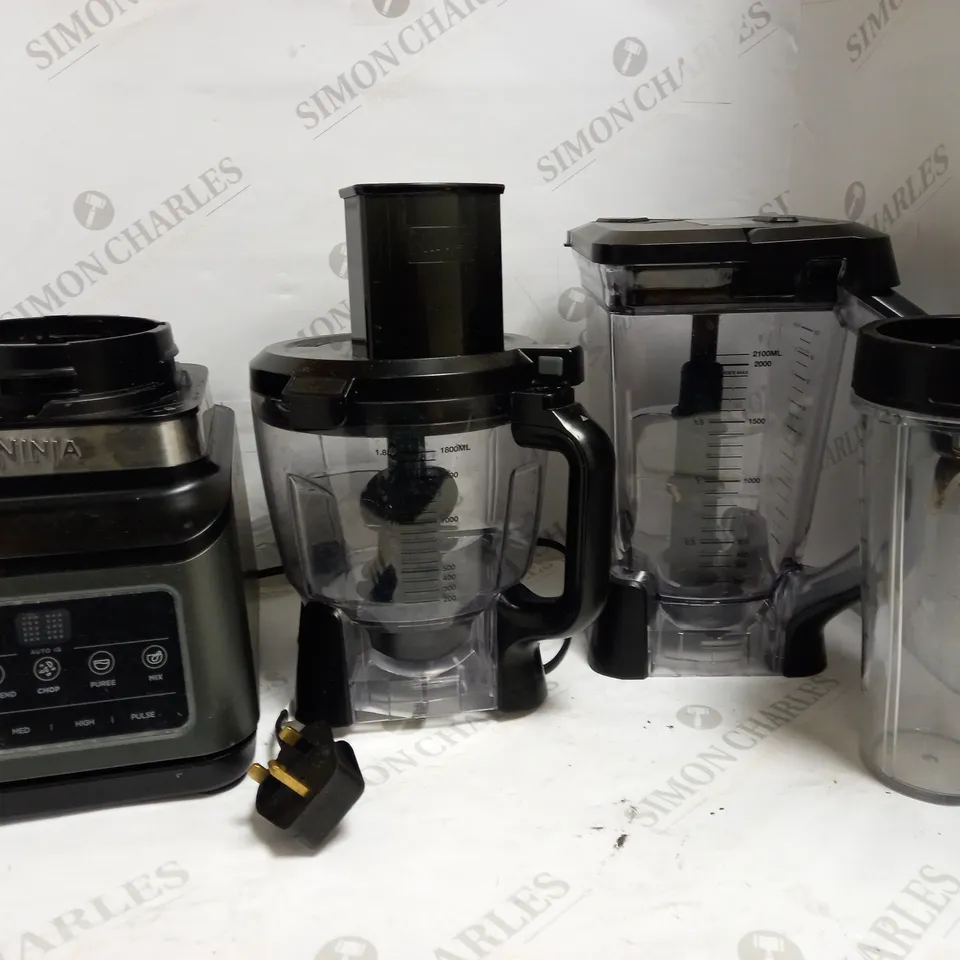 NINJA 3-IN-1 FOOD PROCESSOR 