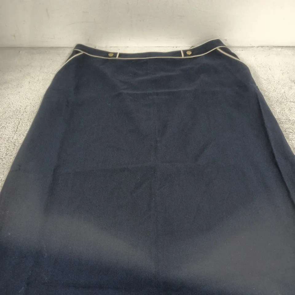 LOVE & ROSES NAVY SKIRT – UK 18 (US 14, EU 46) MADE IN CHINA