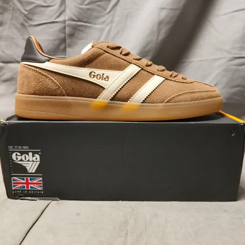 BOXED PAIR OF GOLA SHOES IN TOBACCO/WHITE SIZE UK 8