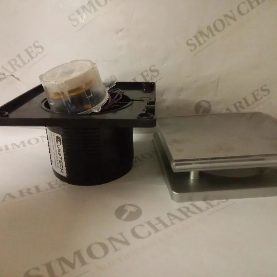 KNIGHTSBRIDGE EX004H LED BACKLIT EXTRACTOR FAN 