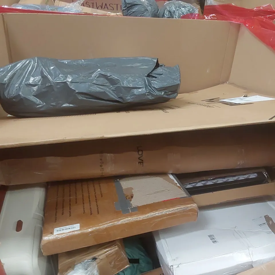 PALLET CONTAINING A VERY LARGE QUANTITY OF ASSORTED ITEMS INCLUDING: PORTABLE AIR COOLER, RETRACTABLE SAFETY GATES, ELLIPTICAL MACHINE ECT