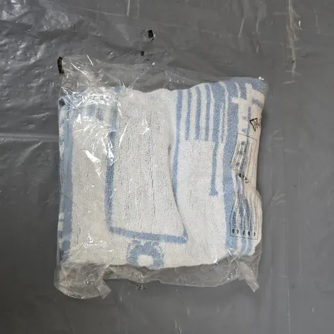 BLUE & WHITE BATH TOWEL SET – SEALED PACKAGING LOBSTER CREEK