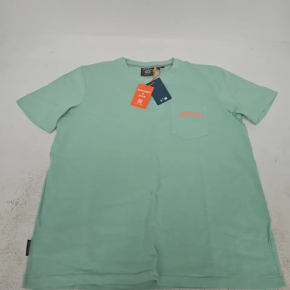 SUPERDRY ESSENTIAL LOGO GD POCKET TEE IN SPEARMINT LIGHT GREEN - UK 10