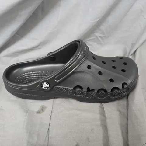UNBOXED PAIR OF CROCS BAYA CLOGS IN BLACK - UK M12
