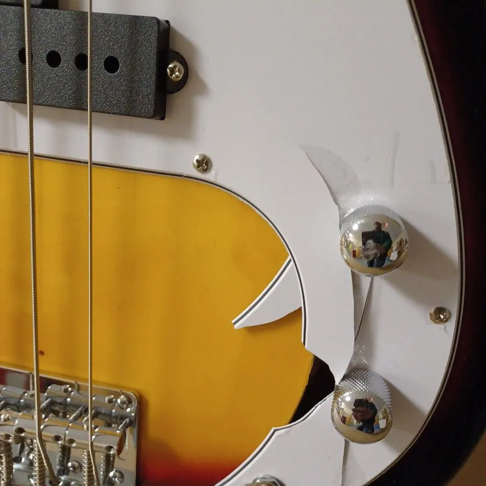 3RD AVENUE ELECTRIC BASS GUITAR