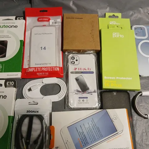 LOT OF ASSORTED MOBILE PHONE ACCESSORIES TO INCLUDE CASES, SCREEN PROTECTORS AND CHARGERS