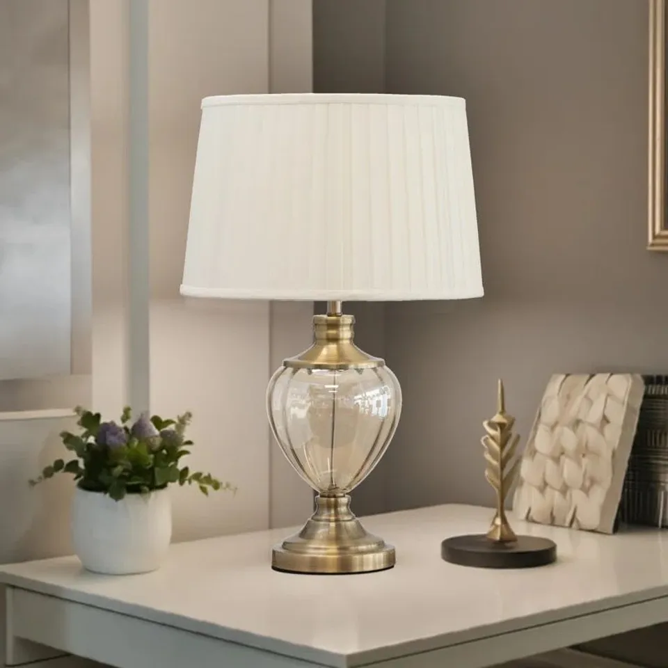 BOXED WAUSA 58cm ANTIQUE & AMBER GLASS CLASSIC TABLE LAMP (1 BOX)