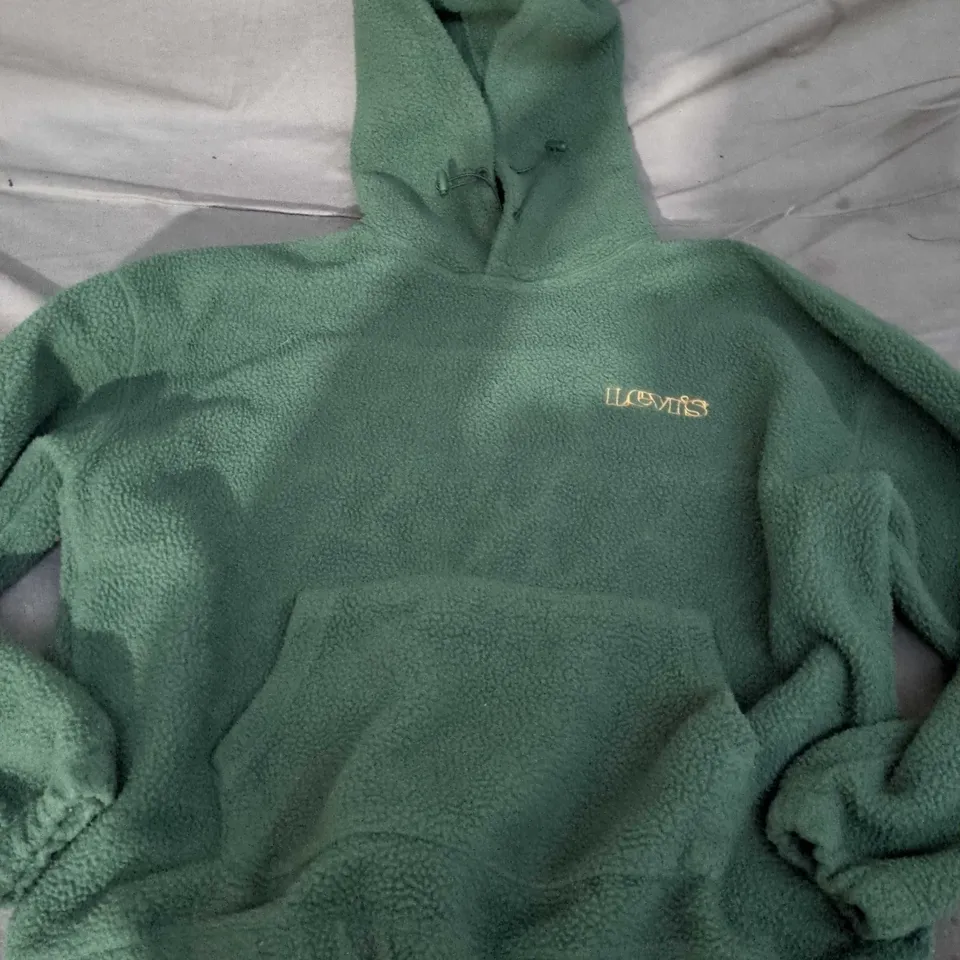 LEVI'S GREEN FLEECE HOODIE – RELAXED FIT, SIZE M (MEN'S)