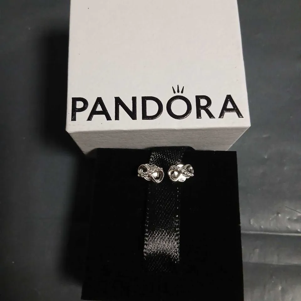 PANDORA SILVER RING WITH CRYSTAL STONES – BOXED