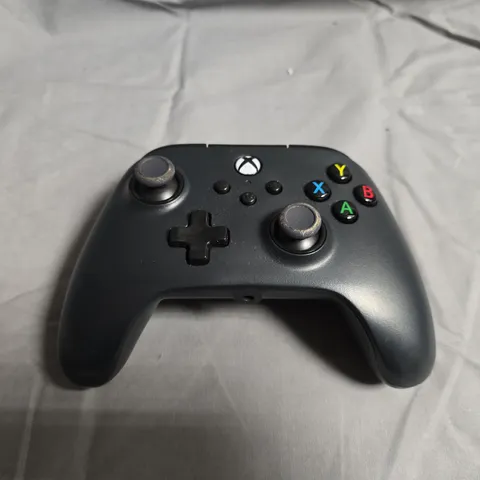 WIRELESS XBOX CONTROLLER