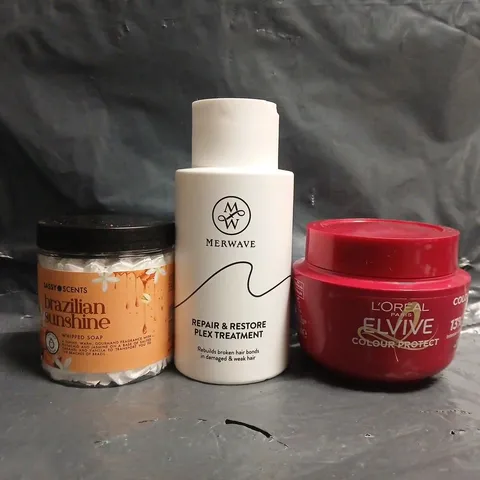 APPROXIMATELY 15 ASSORTED COSMETIC ITEMS TO INCLUDE MERWAVE, L'ORÉAL, ETC - COLLECTION ONLY