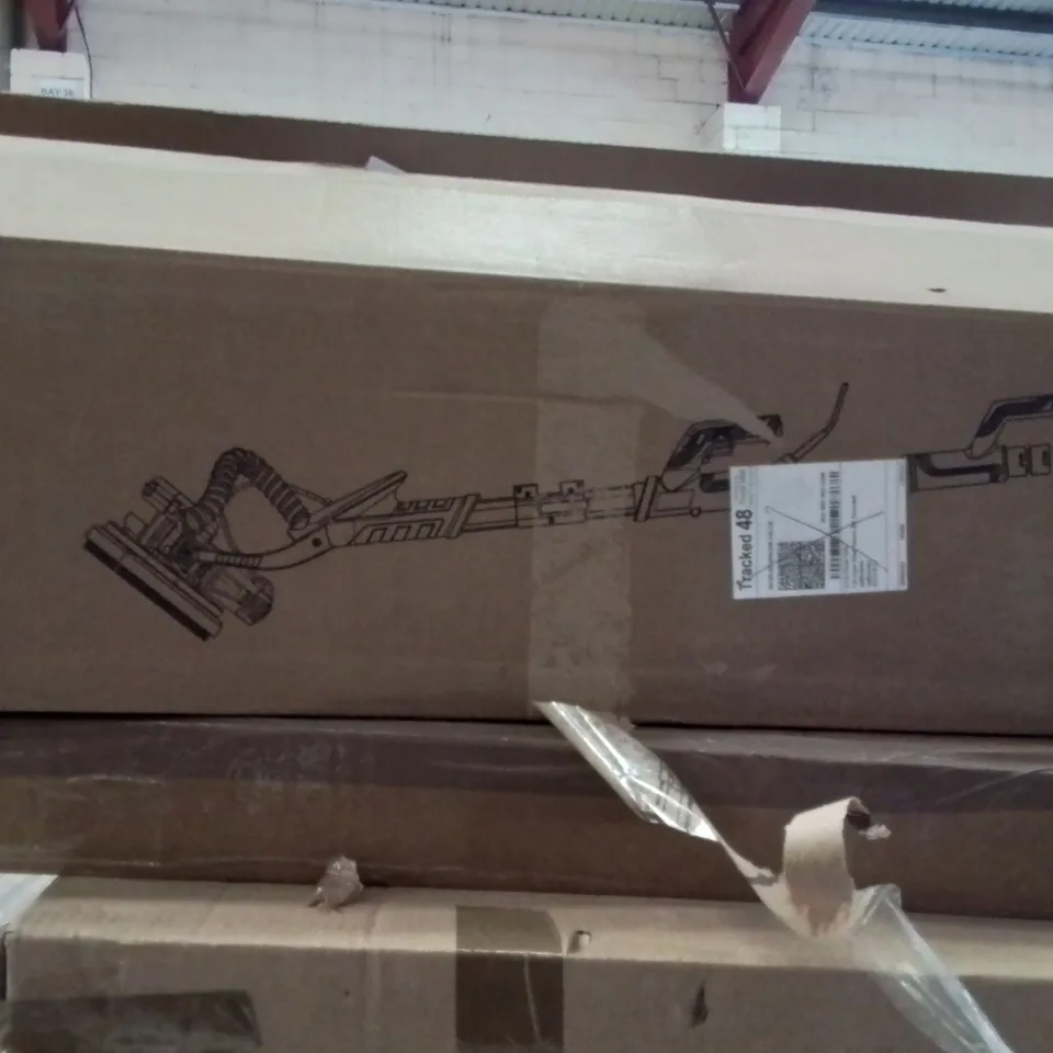 PALLET CONTAINING VARIOUS ASSORTED BOXED ITEMS TO INCLUDE: MEAT GRINDER, TELESCOPIC WINDOW CLEANER, JEWELLERY CABINET MIRROR, CORDLESS VACUUM CLEANER AND LOTS MORE UNMARKED BOXED ITEMS 