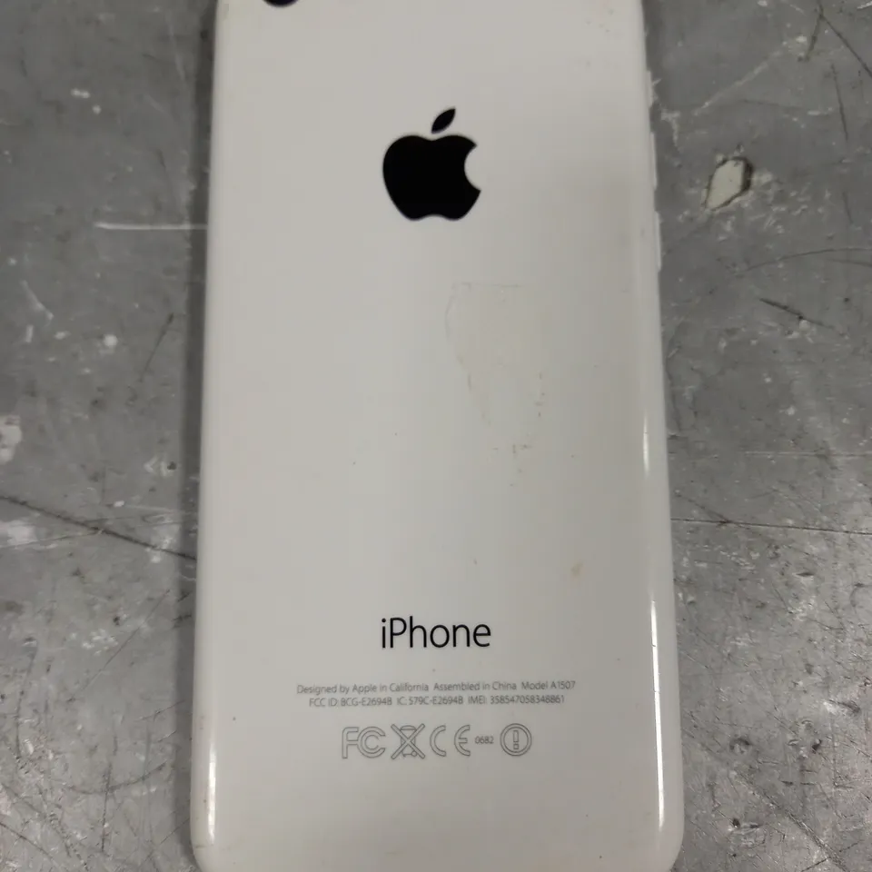 APPLE IPHONE 5C SMARTPHONE IN WHITE