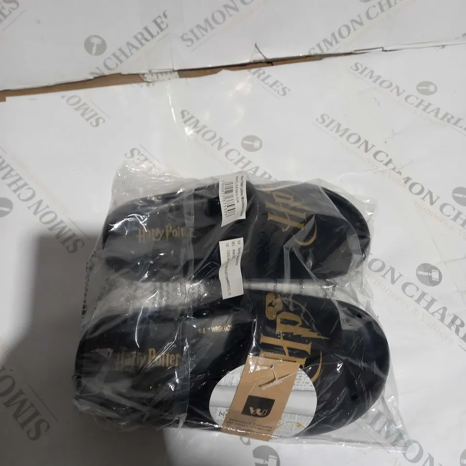 UNBOXED PAIR HARRY POTTER LADIES MOULDED SLIDER US SIZE 7