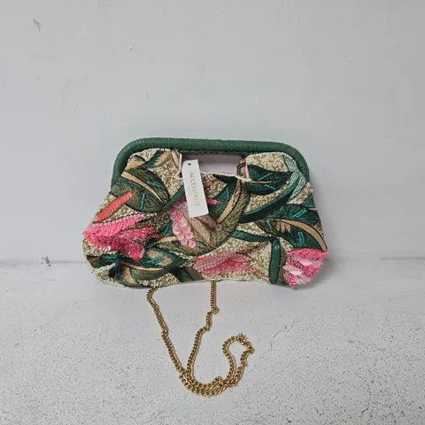 ACCESSORIZE LONDON BEADED FLORAL EMBROIDERED CLUTCH BAG – GREEN WITH GOLD CHAIN