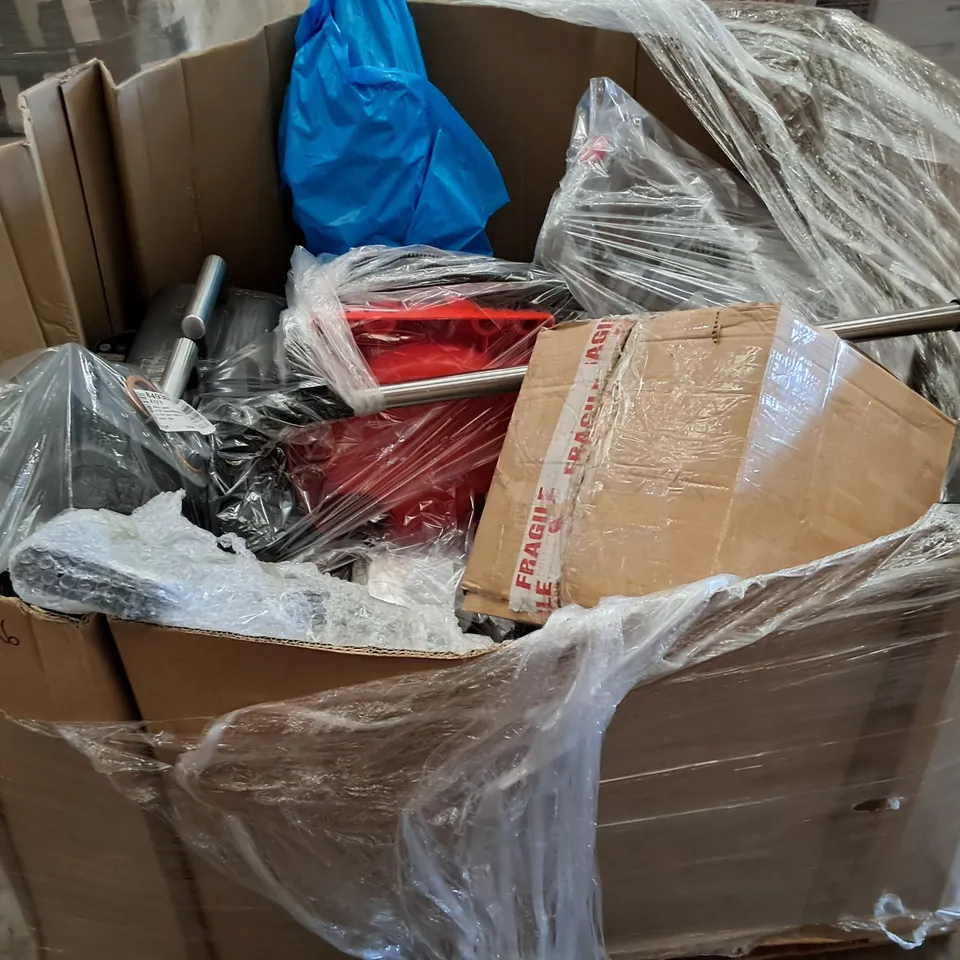 PALLET OF APPROXIMATELY 13 UNPROCESSED RAW RETURN HOUSEHOLD AND ELECTRICAL GOODS TO INCLUDE;