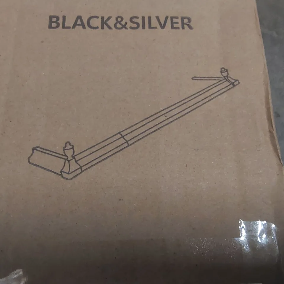 BOXED FIRE VIDA STEEL FIRE FENDER - BLACK & SILVER