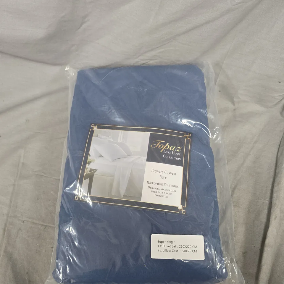 BOX OF APPROX 5 TOPAZ LUXE HOME COLLECTION SUPER KING DUVET SET – BLUE (260X220 CM DUVET, 2 X 50X75 CM PILLOWCASES)