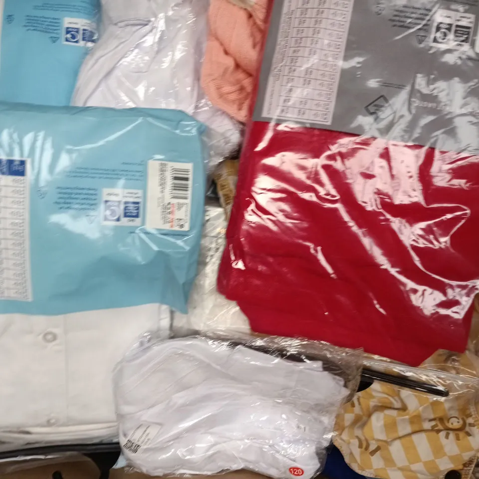 APPROXIMATELY 30 ASSORTED CHILDREN'S/KID'S CLOTHING AND FASHION PRODUCTS IN VARIOUS STYLES AND SIZES - COLLECTION ONLY