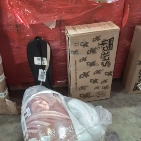 PALLET OF ASSORTED HOUSEHOLD GOODS AND PRODUCTS TO INCLUDE;KIDS BIKE,MATTRESS TOPPER,TENNIS RACKET