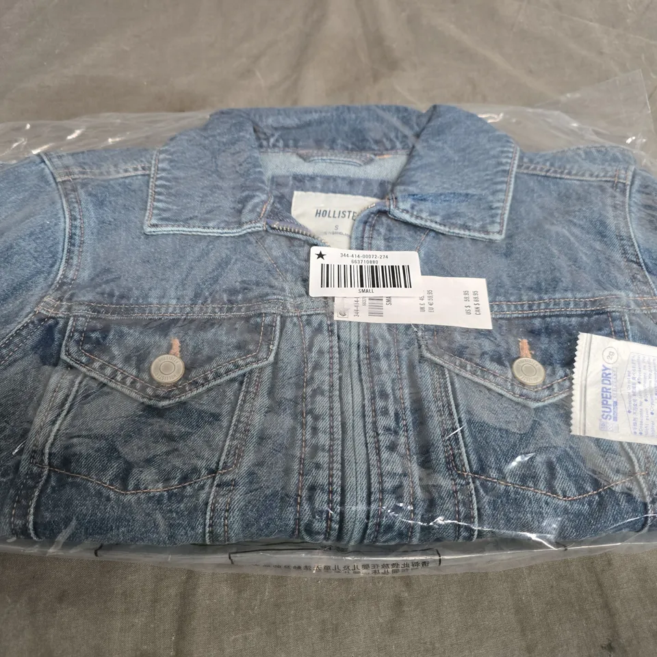 HOLLISTER DENIM JACKET – SIZE S 