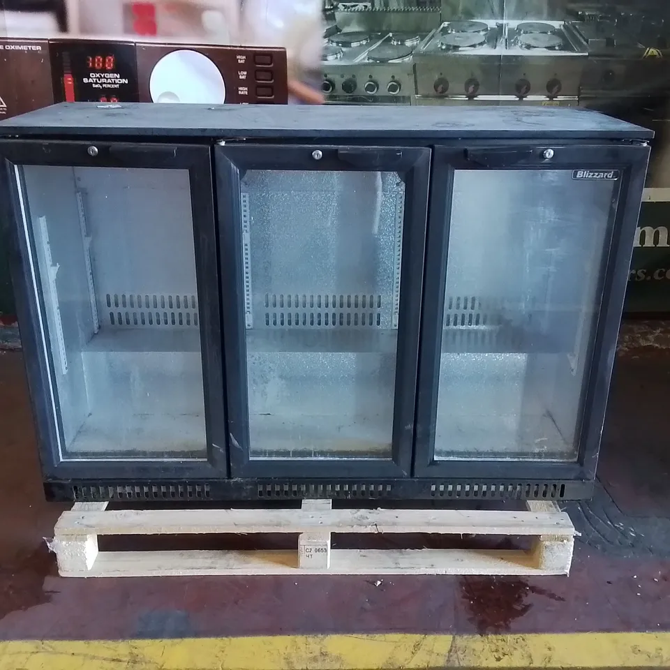 BLIZZARD BZ-BAR3 COMMERCIAL 3 DOOR BOTTLE DISPLAY CHILLER