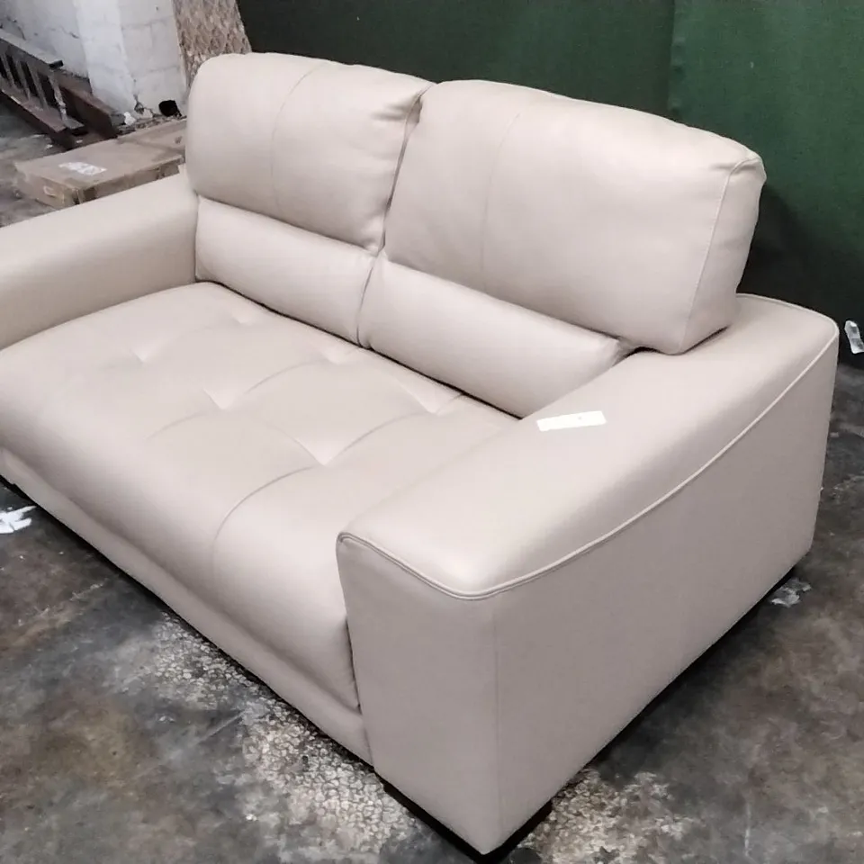 QUALITY ITALIAN DESIGNER ARENA LOVESEAT IN BEIGE LEATHER 