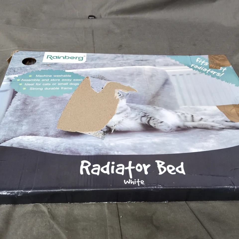 RAINBERG RADIATOR BED – WHITE (PET BED FOR CATS & SMALL DOGS)