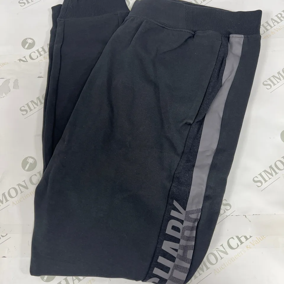 GYMSHARK TRAINING JOGGERS IN BLACK SIZE LARGE