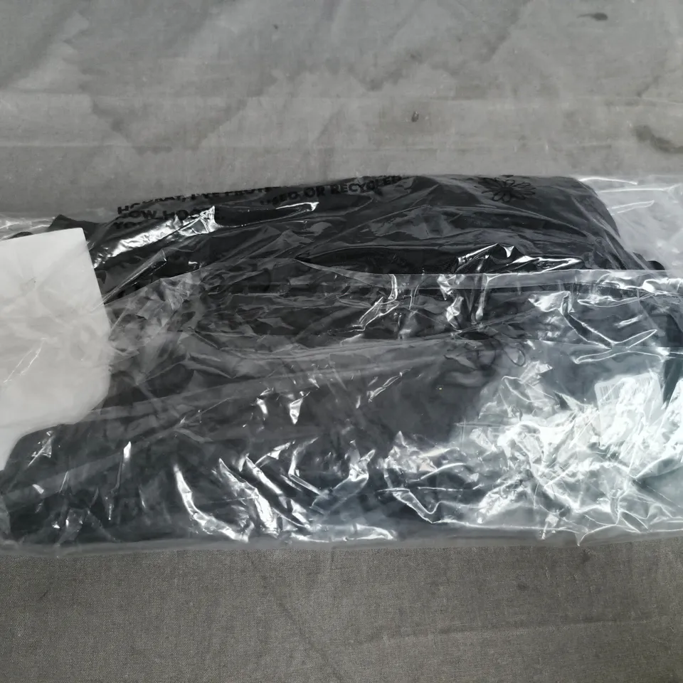 NOBODYS CHILD RUCHED BARDOT TOP SIZE 6