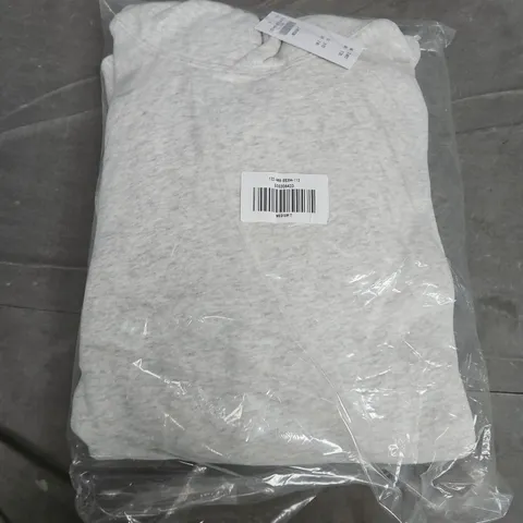 BAGGED ABERCROMBIE & FITCH ESSENTIAL POPOVER PATCHWORK EMBROIDERED IN WHITE - MEDIUM T