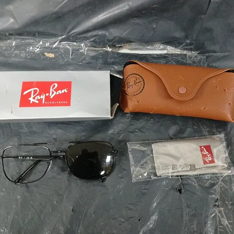 BOXED RAYBAN - SQUARE BLACK SUNGLASSES