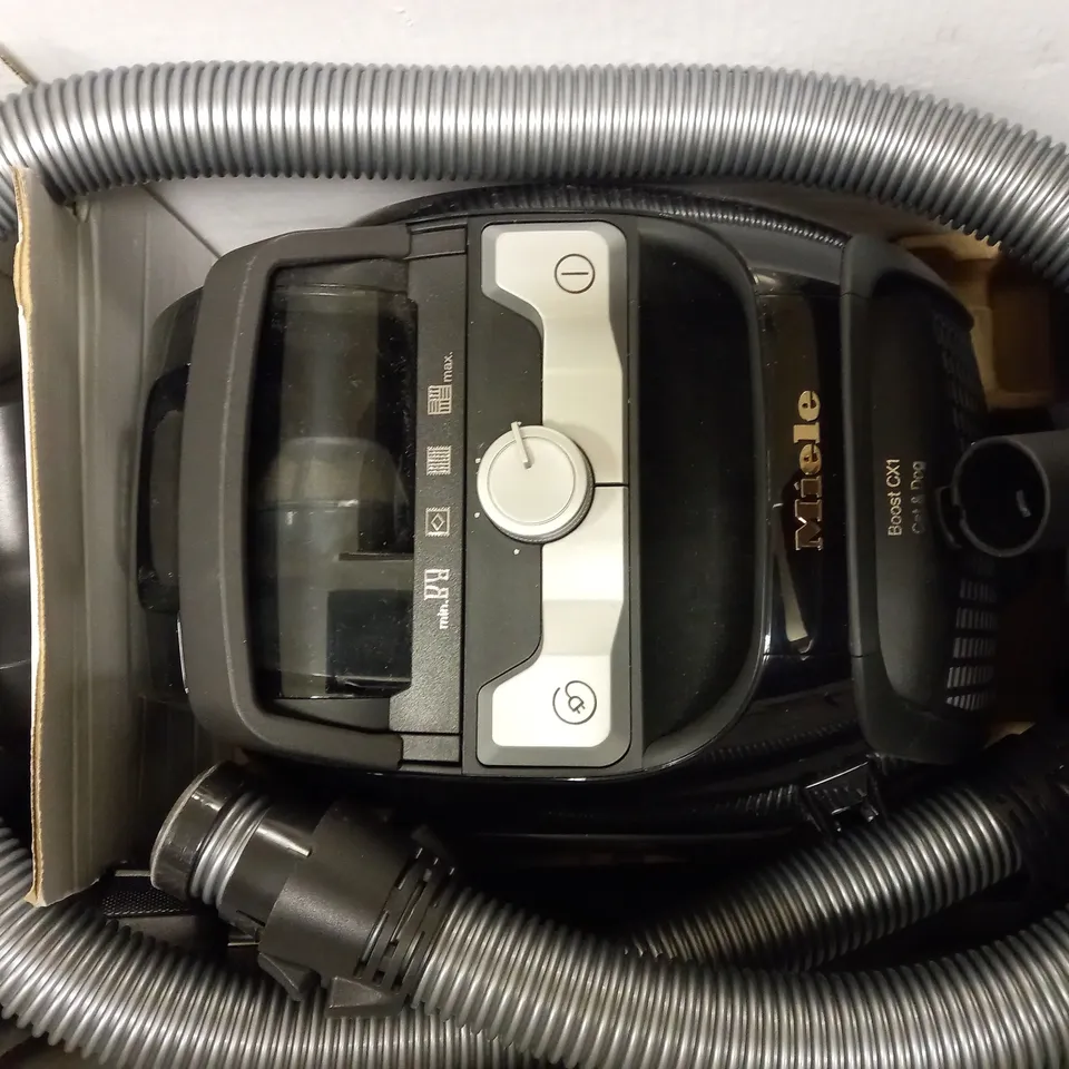MIELE BOOST CX1 VACUUM CLEANER