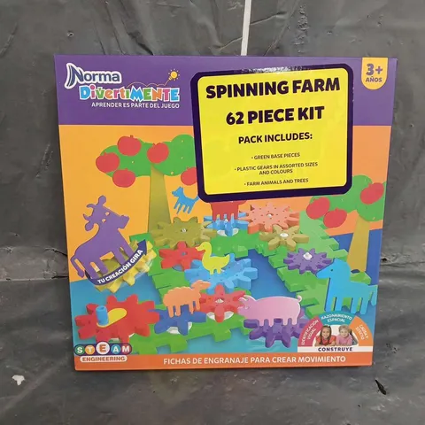 6 BOXED AND SEALED 62 PIECE SPINNING FARM SET 