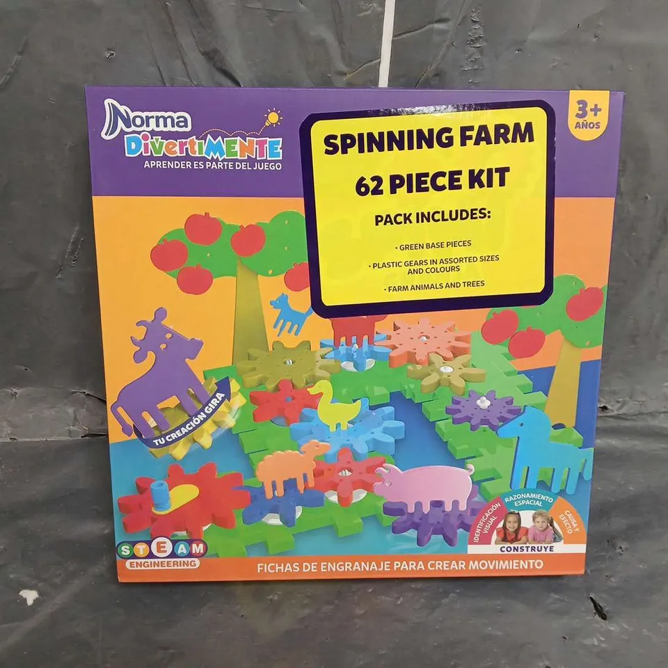 6 BOXED AND SEALED 62 PIECE SPINNING FARM SET 