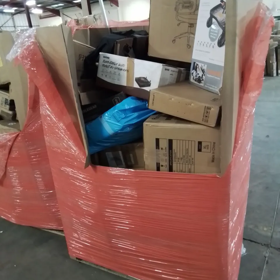 PALLET CONTAINING VARIOUS ASSORTED ITEMS TO INCLUDE: PC MONITOR, TURNTABLE SYSTEM WITH BUILT IN SPEAKERS, BUGGY BOARD, OFFICE/GAMING CHAIR AND LOTS MORE UNMARKED BOXED ITEMS 