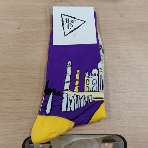 BOX OF BRAND NEW BIER CO 'BAU INDIA' SOCKS // APPROXIMATELY 360 PAIRS (1 BOX)