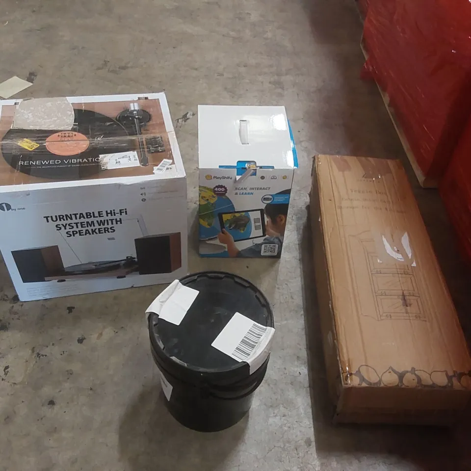 PALLET CONTAINING A LARGE QUANTITY OF ASSORTED ITEMS INCLUDING: TURNTABLE HI-FI SYSTEM WITH SPEAKERS, PLAYSHIFU INTERACTIVE GLOBE TOY,  VEGGIE BOX, HYDROPONIC BUCKETS ECT