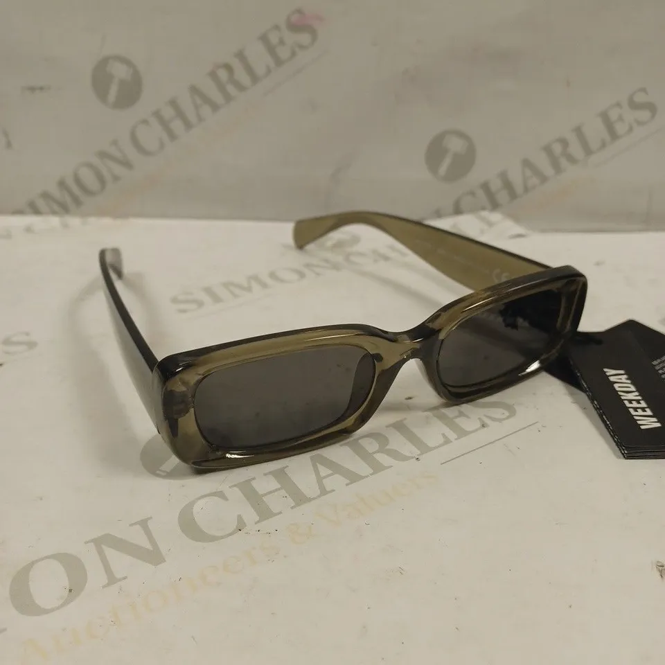 WEEKDAY CRUISE CAT./KAT.3 SUNGLASSES 