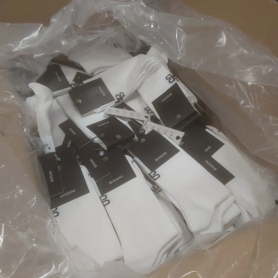 BOX TO CONTAIN APPROX 100 BRAND NEW PAIRS OF BISSINI CYCLING SOCKS - WHITE // SIZE: XXL // 1 PAIR PER PACK