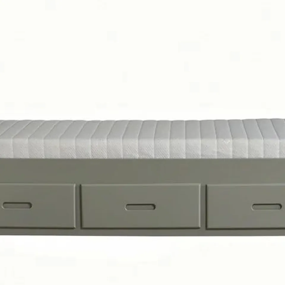 BOXED SOLID WOOD MISSION BED GREY // SIZE: SINGLE (2 BOXES)