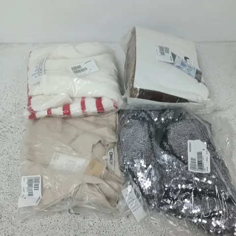 APPROXIMATELY 20 ASSORTED CLOTHING ITEMS IN VARIOUS SIZES, COLOURS & STYLES TO INCLUDE BRANDS SUCH AS D&C0, ONLY, FRANK USHER, ETC - COLLECTION ONLY