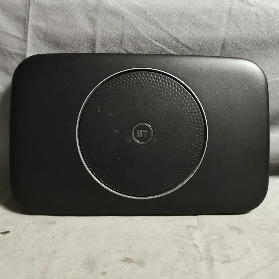 BT SMART HUB 2 WI-FI ROUTER IN BLACK