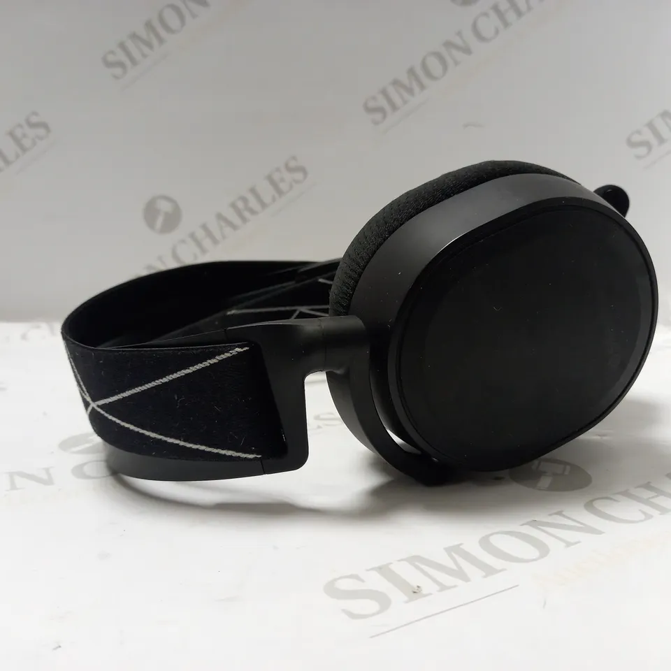 STEEL SERIES ARCTIS 9 WIRELESS GAMING HEADSET