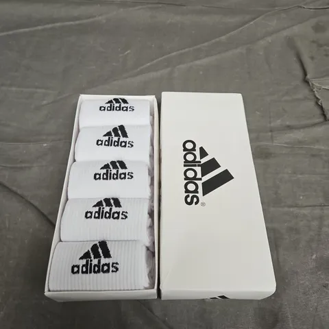 BOXED ADIDAS CREW SOCKS - X5