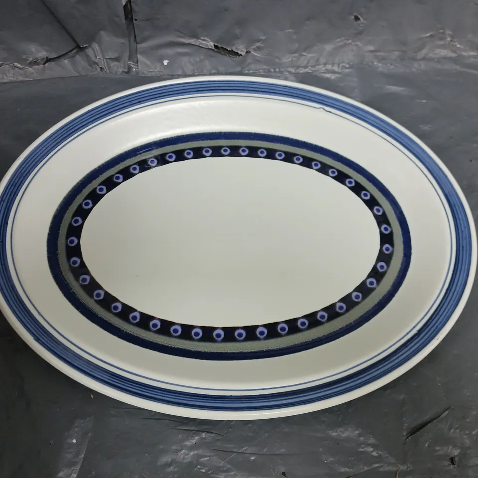 ROYAL DOULTON OVAL PLATE IN BLUE AND WHITE TRIM