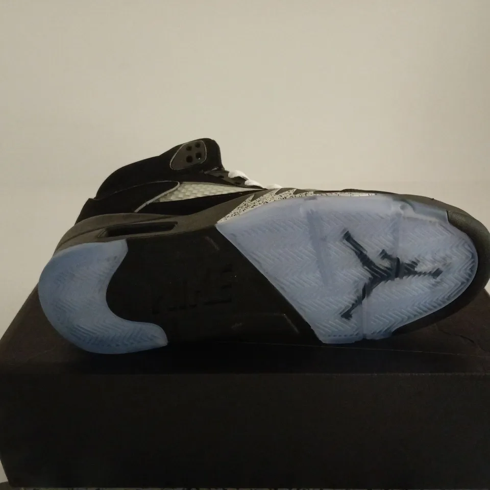NIKE AIR JORDAN BLACK UK 7.5 BOXED